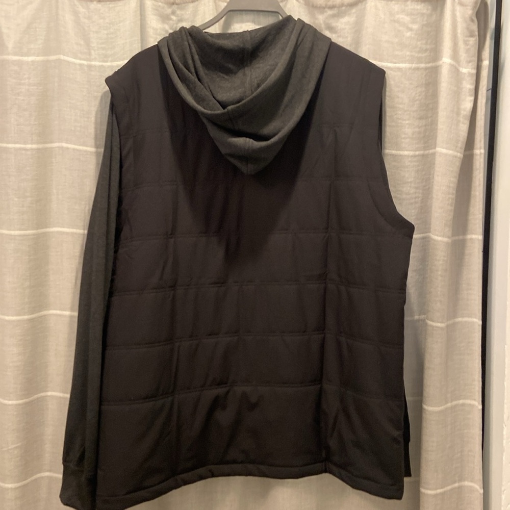 Travis Mathew Lightweight, Lined Jacket - image 4